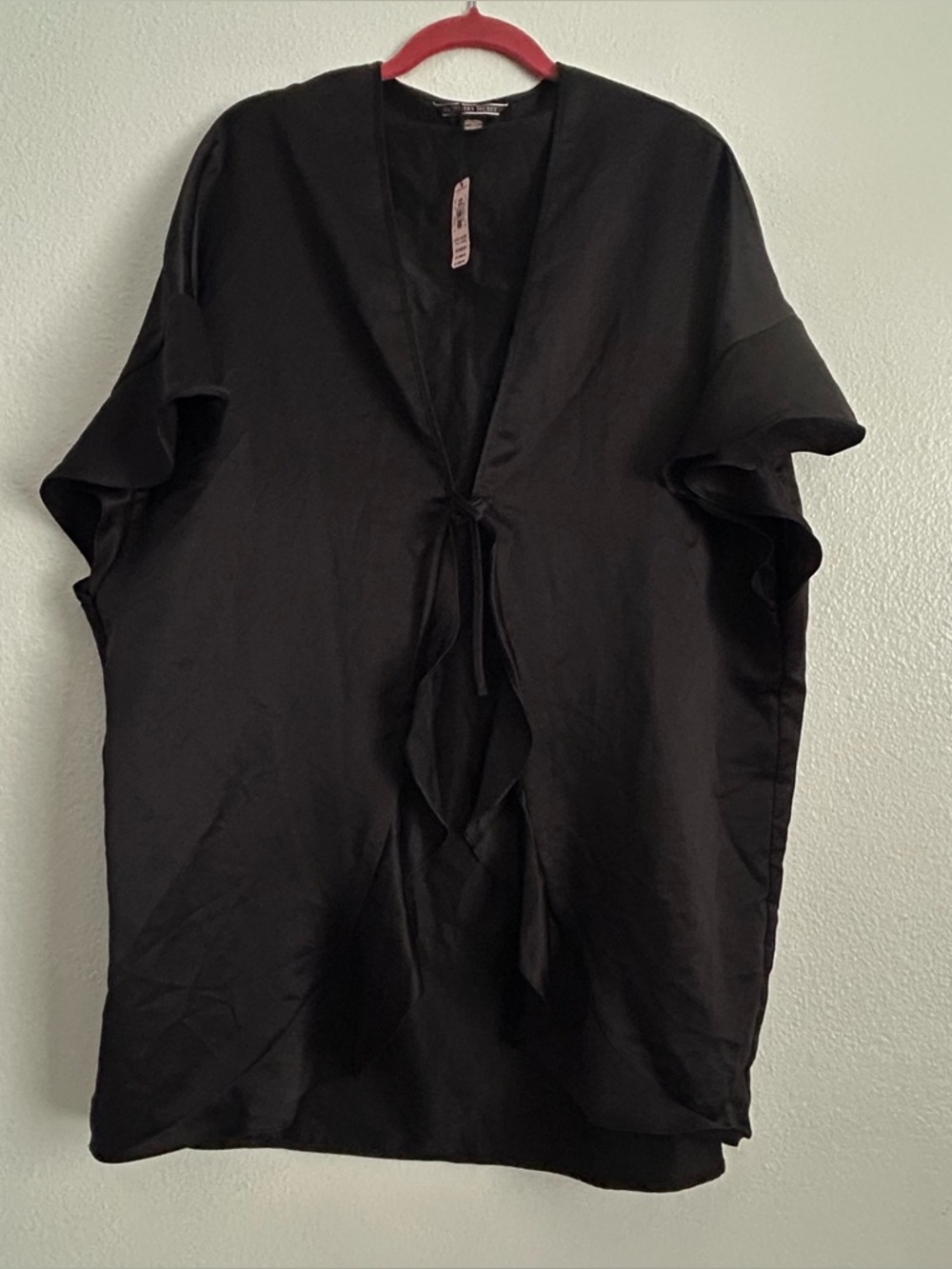 Victoria’s Secret Black Satin Kimono Robe - Picture 4 of 7